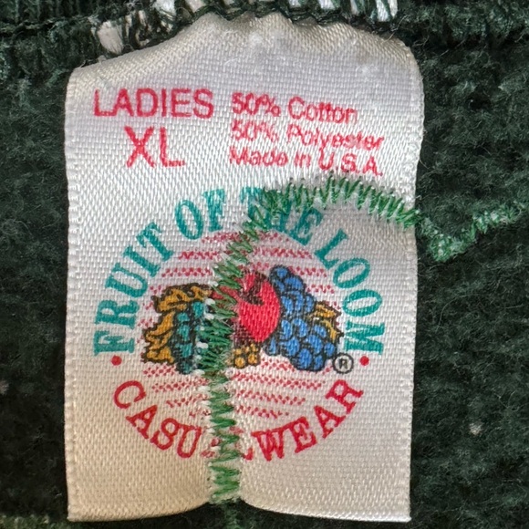 ☘️ Vintage 90s St. Patrick’s Day "Grandma Core" Sweatshirt - Picture 5 of 5